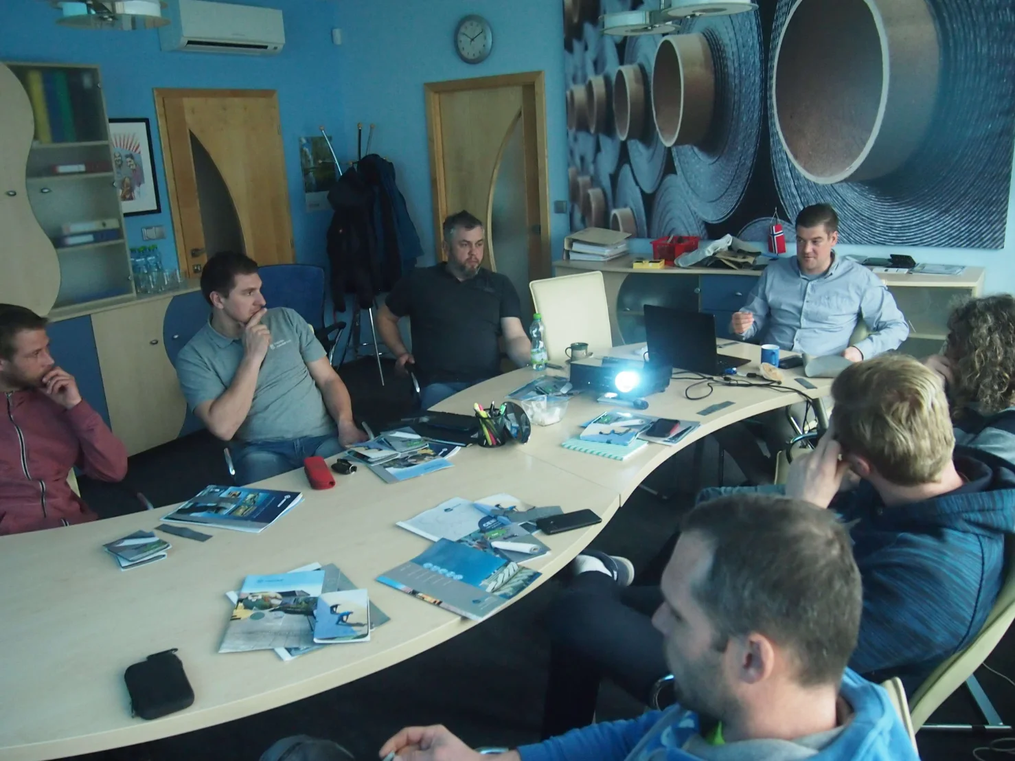 Podívejte se, jak v Česticích probíhala v tomto týdnu školení izolatérů